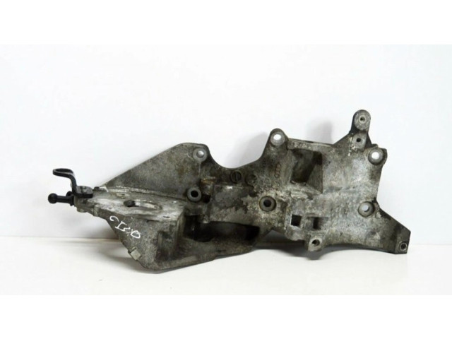 Кронштейн генератора