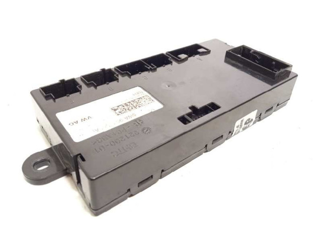 Блок управления 5WA907727AL   Skoda Octavia Mk4