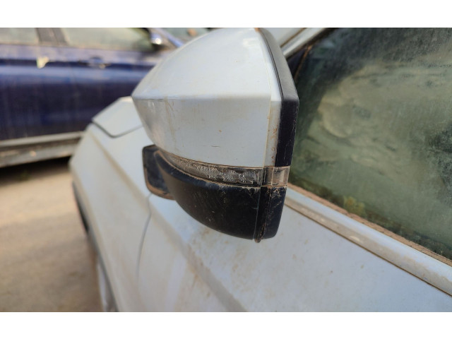 Зеркало электрическое Skoda Karoq 2017 - года