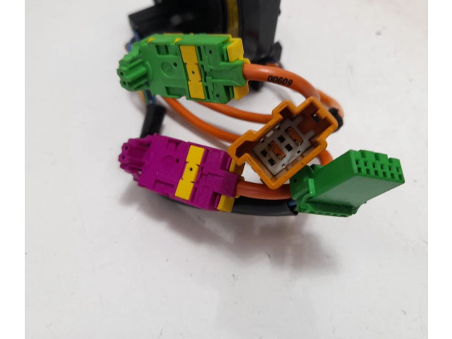 Подрулевой шлейф SRS    Volvo V70