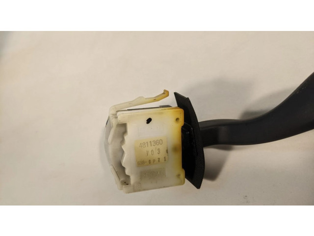 Мултифункционный включатель управления / ручка