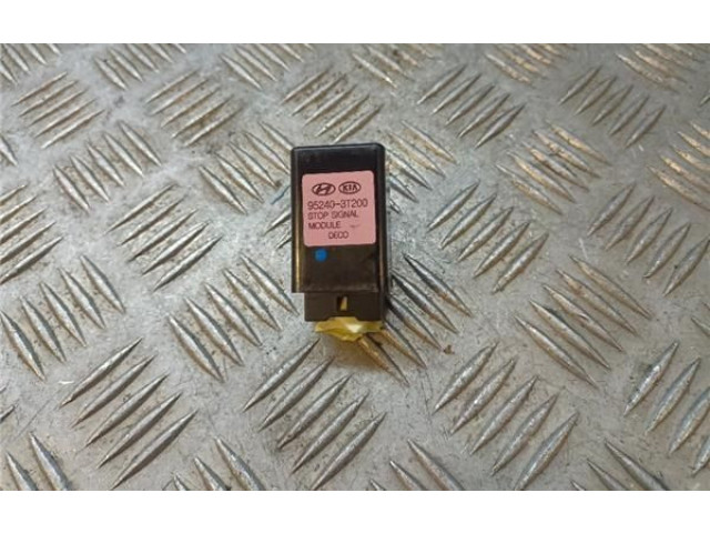 Блок предохранителей 952403T200 Hyundai i10