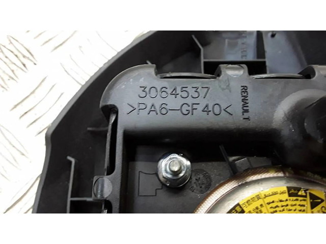 Подушка безопасности водителя 3064537   Dacia Logan II