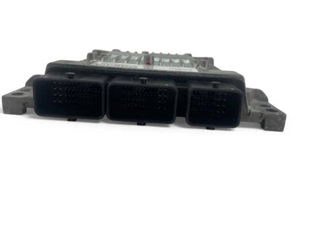 Блок управления двигателем Блок управления 31269189   Volvo V70