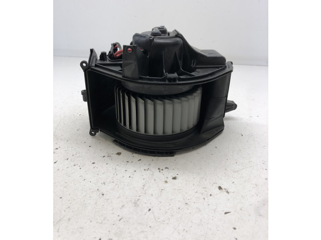 Вентилятор печки       Audi A6 S6 C6 4F