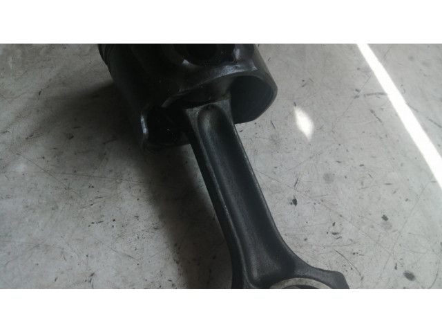 Поршень с шатуном 085190 Citroen C8 для дизельного двигателя 2.2