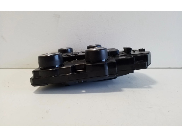 Блок управления климат-контролем 31288103   Volvo V40 Cross country