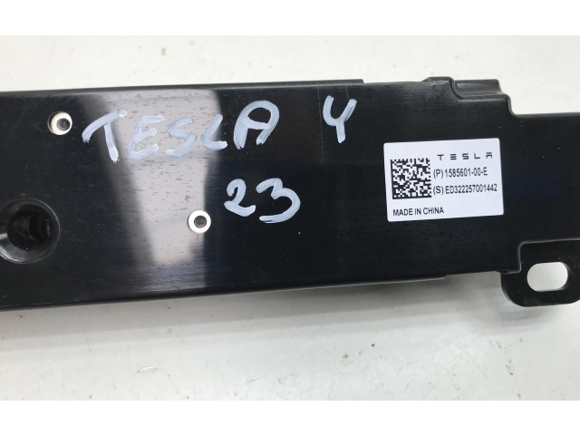 Блок управления 15856010E Tesla Model Y