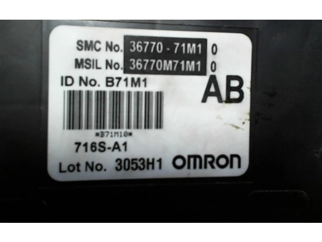   Pojistková skříňka    Suzuki Alto 2015