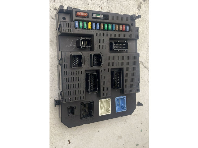 Блок предохранителей Citroen C8