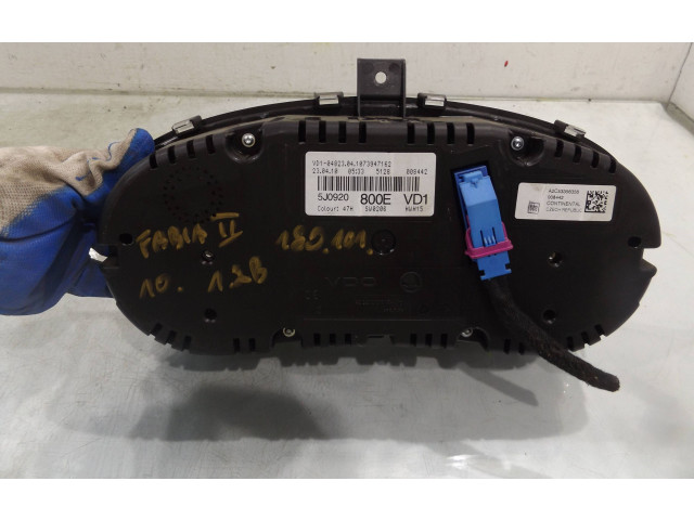 Панель приборов 5J0920800E Skoda Fabia Mk2 (5J)