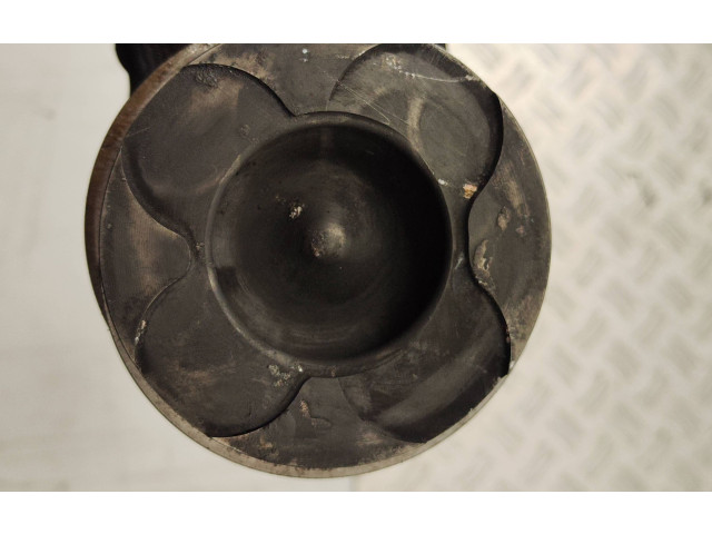  Поршень с шатуном D5244t17 81l123  Volvo XC60  