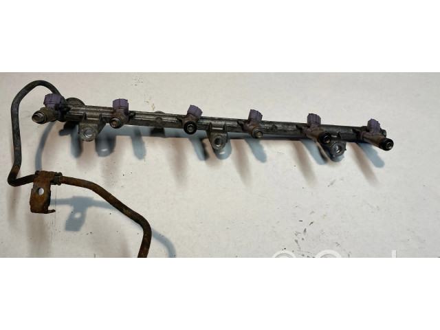 Топливная рампа Lexus IS 200-300 2.0