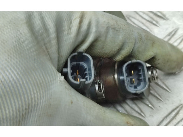 Комплект форсунок H8201453073, 0445110652    Dacia Sandero II   