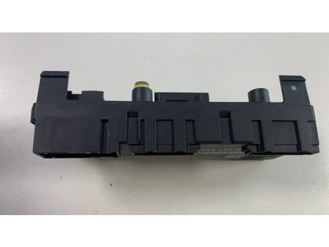 Блок управления крышки багажника