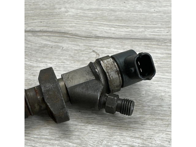 Vstřikovač 8200084534 Renault Vel Satis pro naftový motor 2.2