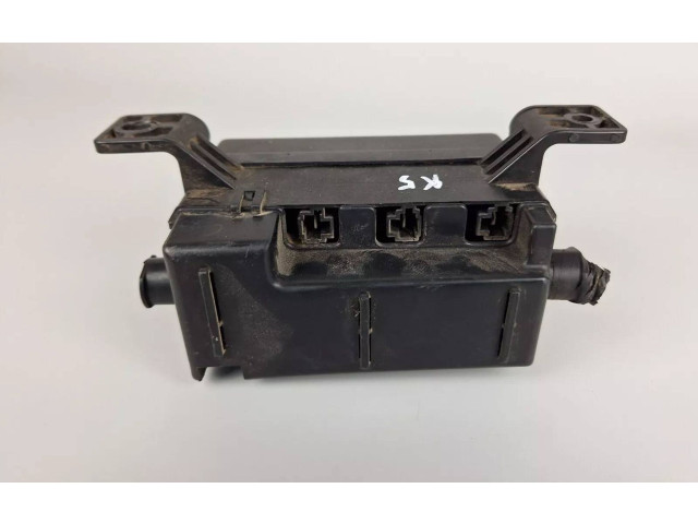 Pojistková skříňka 0K53A67BX1 KIA Carnival 2005