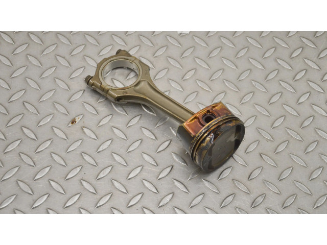  Поршень M02.2Y 021E  Porsche Cayenne (9PA)  