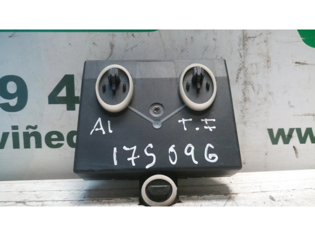 Блок управления 8X0959795D, CENTRALITACIERRE Audi A1
