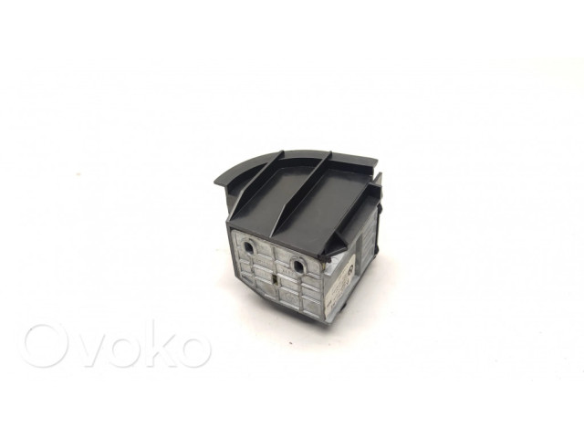 Держатель занавески