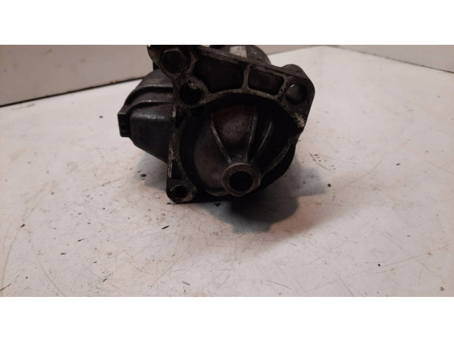 Стартер  8200583014, D7R49   Renault Laguna II