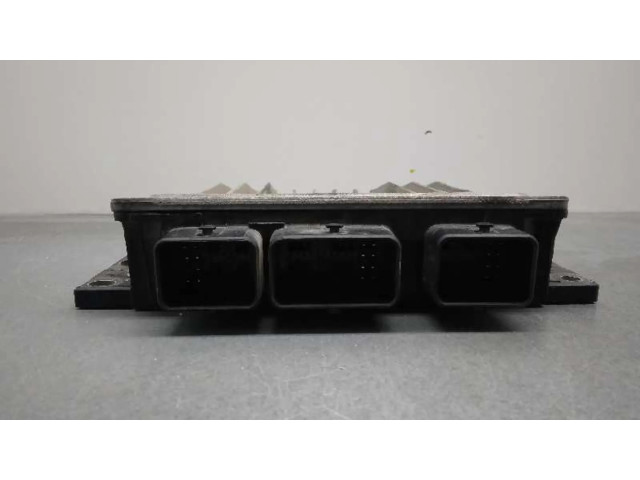 Řídící jednotka 8200399038, 8200619409   Nissan Micra C+C 2008