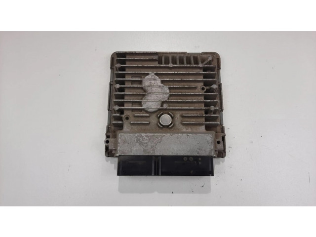 Řídící jednotka 03L906023PC Volkswagen Caddy 2011