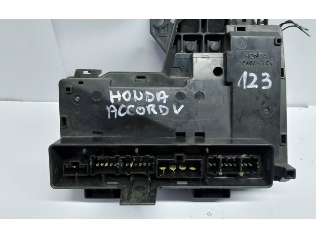 Блок предохранителей Honda Accord