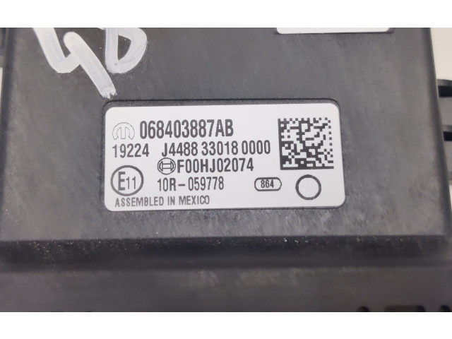 Блок управления парковки 068403887AB   Ram 1500