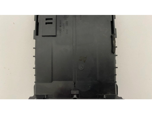 Держатель чашки