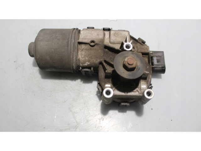 Двигатель стеклоочистителей