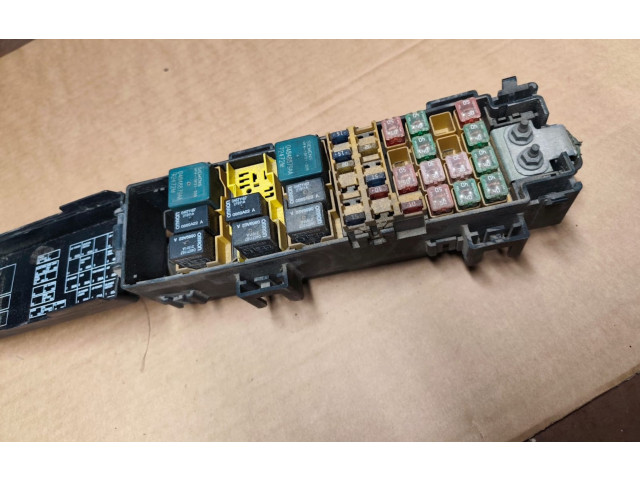 Блок предохранителей Jeep Grand Cherokee (WJ)