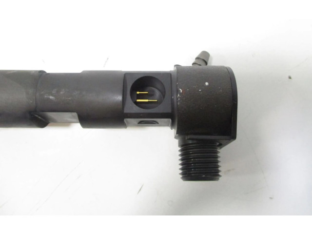 Форсунка 28489562    Chevrolet Meriva   