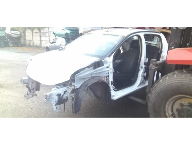 Генератор 231005933R Dacia Sandero