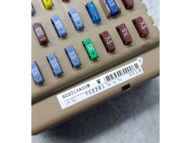 Блок предохранителей  82201XA00B   Subaru B9 Tribeca    