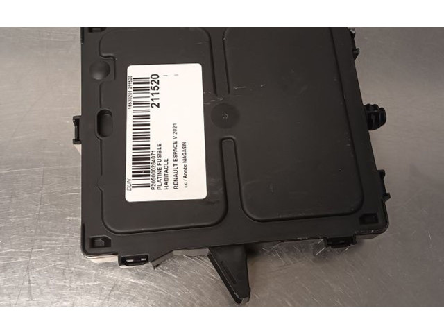 Pojistková skříňka 284B17776R Renault Espace - Grand espace 2021