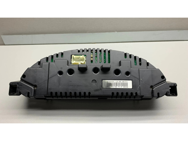 Přístrojová deska Mercedes-Benz C W203 2006 A2035407547, 110080266011