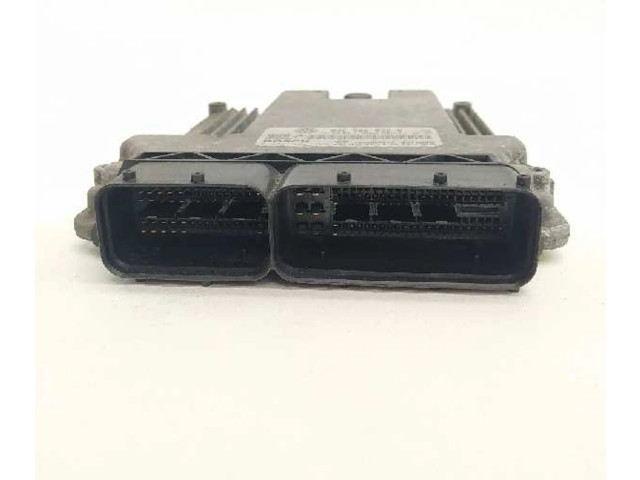 Блок управления двигателя 03C906032Q, 03C906032C Volkswagen Golf SportWagen