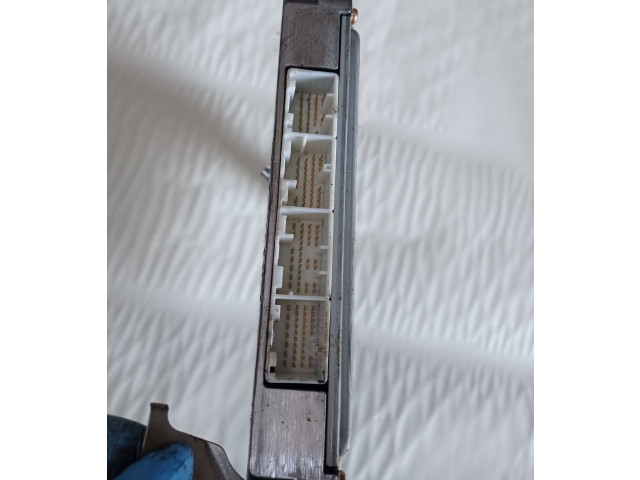 Блок управления двигателя 1758006463, 896610F010   Toyota Corolla Verso E121