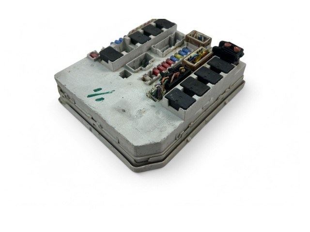 Pojistková skříňka PPT30M10 Nissan Versa 2007