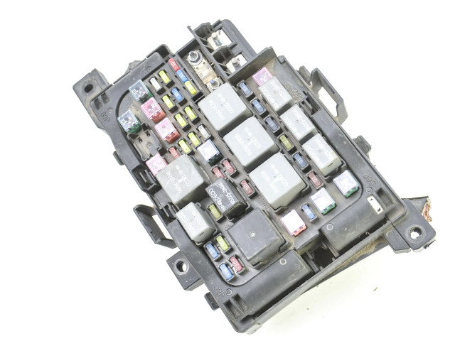 Блок предохранителей 919502G740, 91950-2G740 KIA Magentis
