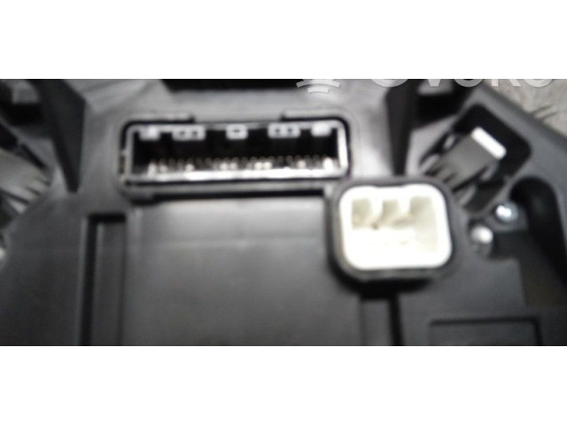 Панель приборов Peugeot 108