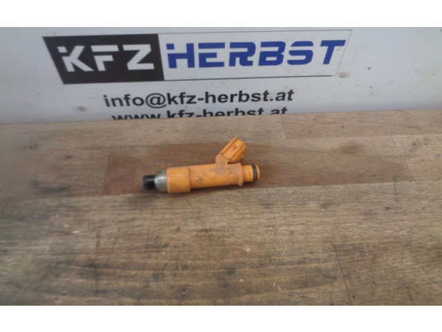 Форсунка 008083203, 008083203    Suzuki Splash  K10B 