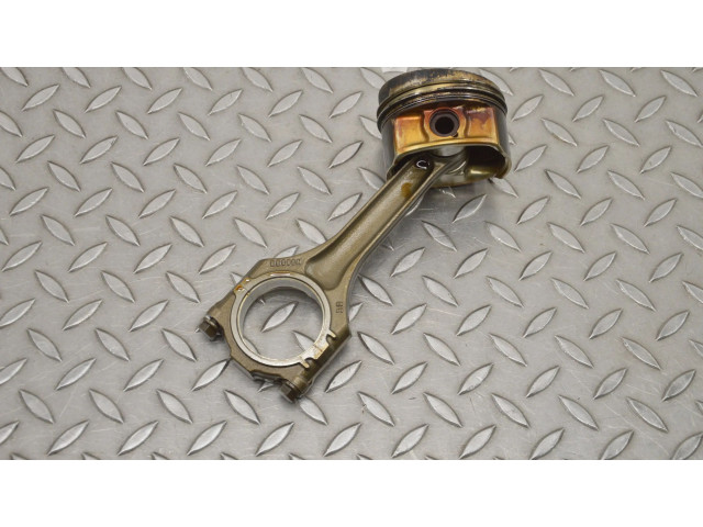  Поршень M02.2Y 021E  Porsche Cayenne (9PA)  