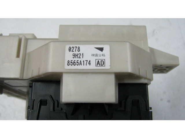 Блок предохранителей 8565A174   Mitsubishi Colt    