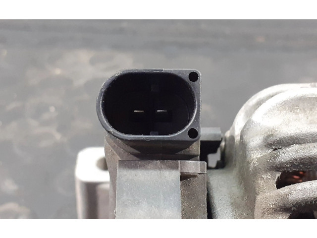 Генератор 31285627 Volvo S60