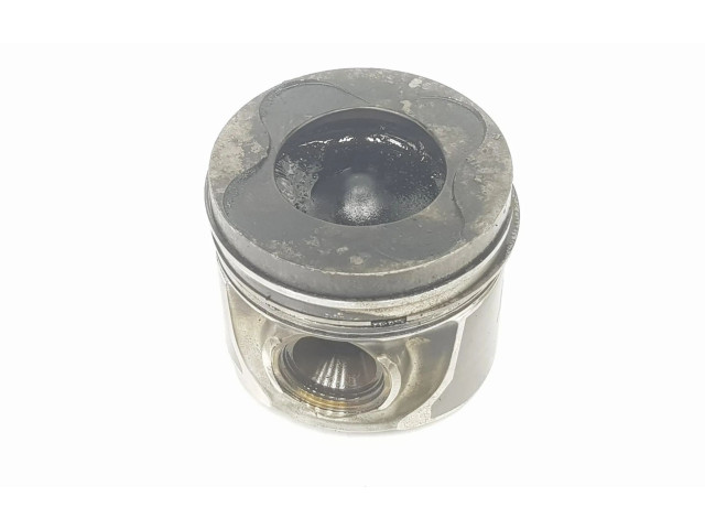 Поршень с шатуном 11257787063, 7787063 BMW X5 E53 для дизельного двигателя 3.0