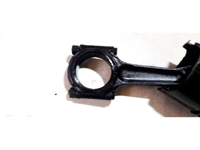 Píst 262   Hyundai Lantra II  pro naftový motor 1.9  