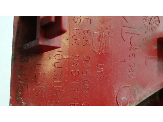 Задний фонарь левый 6J4945095C, 6J4945112B Seat Ibiza IV (6J,6P) 2008-2017 года