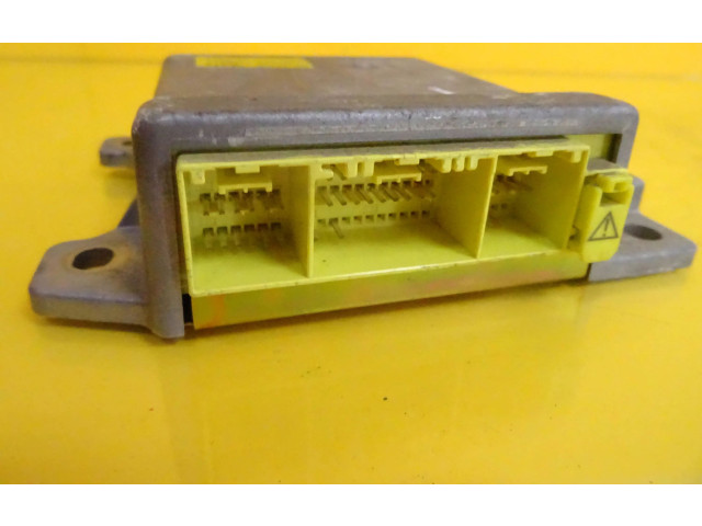 Блок подушек безопасности C17657K30B Mazda Premacy